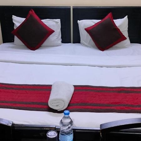 Hotel Marigold Yeni Delhi Dış mekan fotoğraf