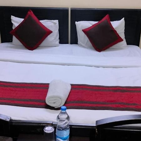 Hotel Marigold Yeni Delhi Dış mekan fotoğraf