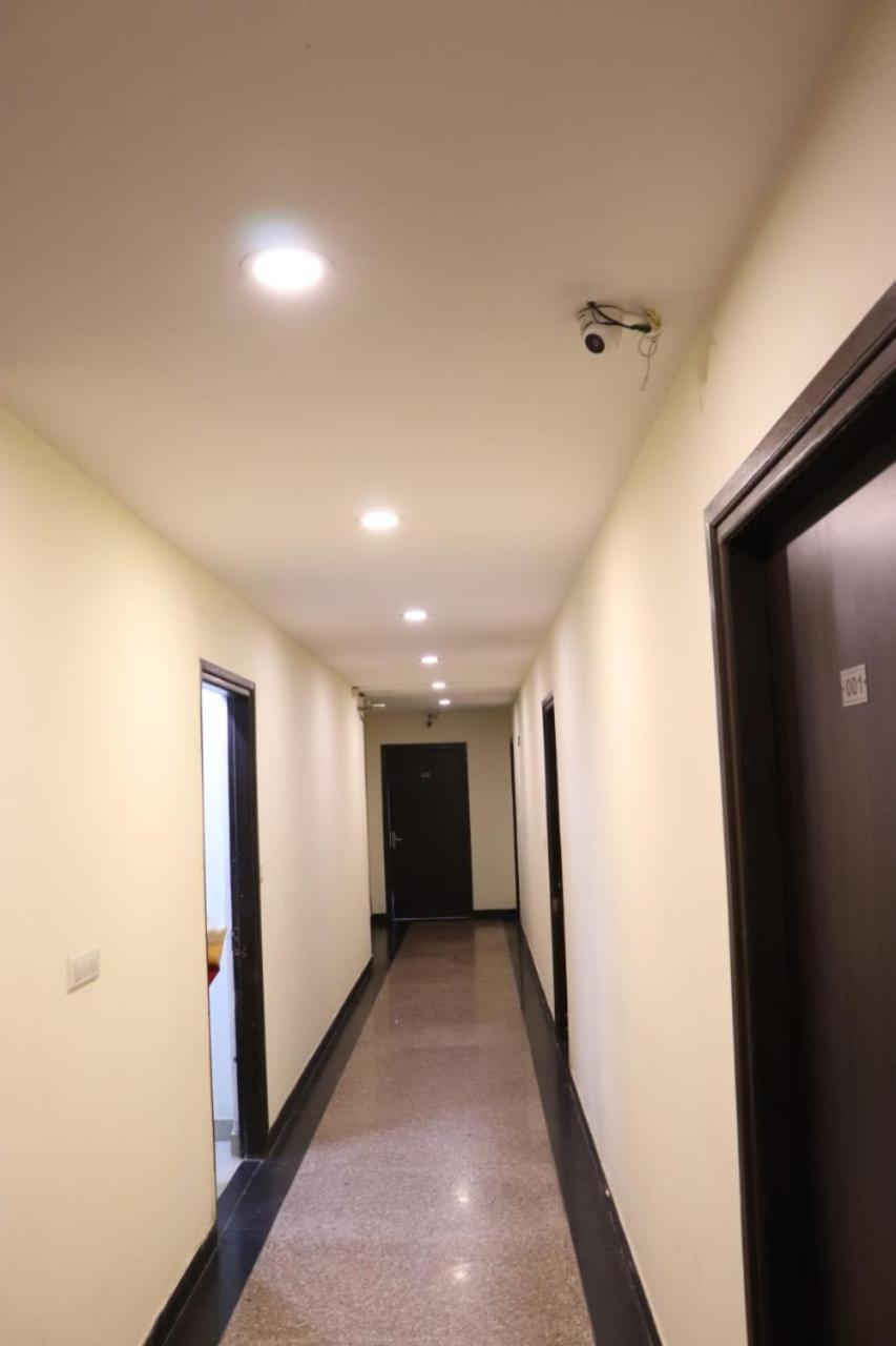 Hotel Marigold Yeni Delhi Dış mekan fotoğraf
