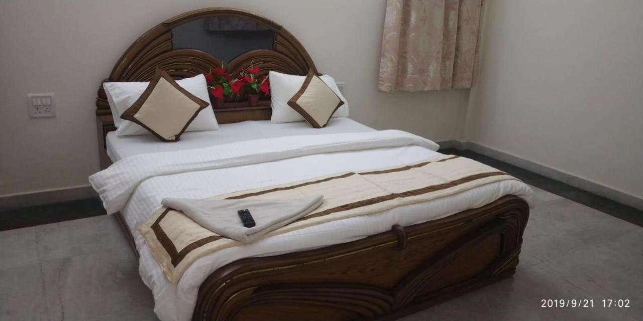 Hotel Marigold Yeni Delhi Dış mekan fotoğraf